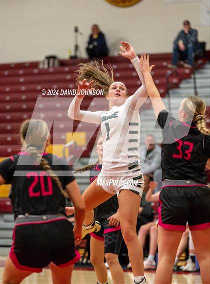 Thumbnail 2 in Fossil Ridge vs. Columbine photogallery.
