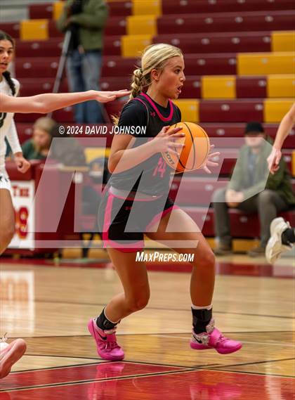 Thumbnail 2 in Fossil Ridge vs. Columbine photogallery.