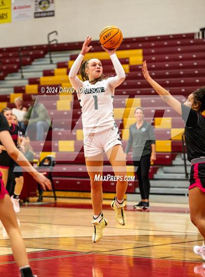 Thumbnail 2 in Fossil Ridge vs. Columbine photogallery.