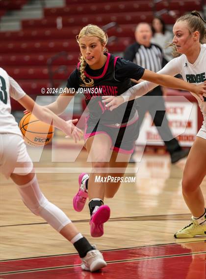 Thumbnail 2 in Fossil Ridge vs. Columbine photogallery.