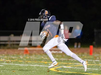 Thumbnail 2 in Lake Braddock @ West Springfield photogallery.