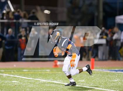 Thumbnail 2 in Lake Braddock @ West Springfield photogallery.