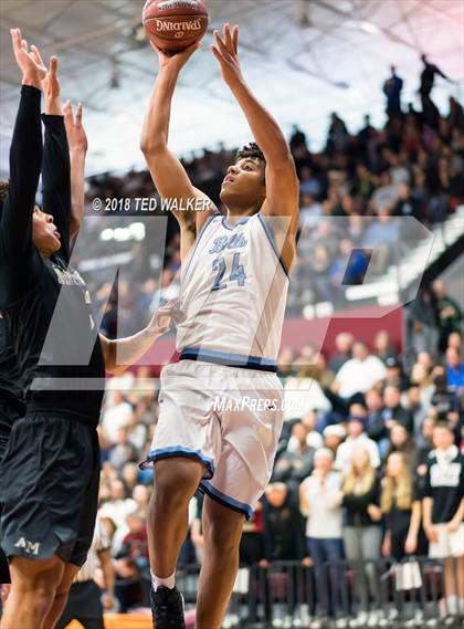 Thumbnail 3 in Archbishop Mitty vs. Bellarmine College Prep (CIF CCS Open Div. Final) photogallery.