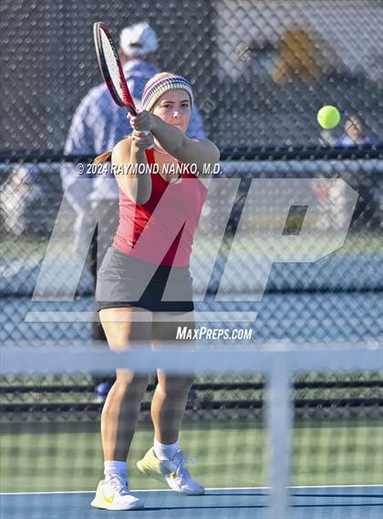 Thumbnail 1 in Mt. Vernon Invitational  photogallery.