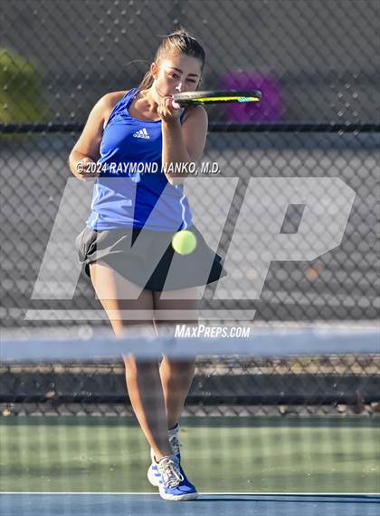 Thumbnail 3 in Mt. Vernon Invitational  photogallery.