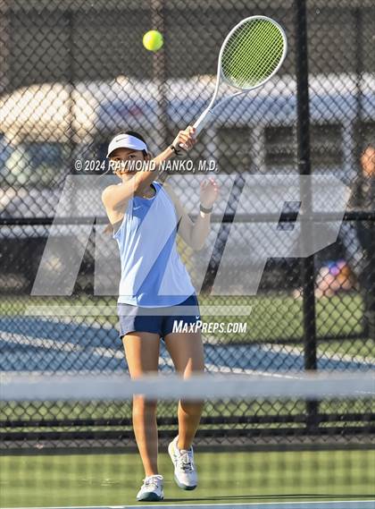 Thumbnail 2 in Mt. Vernon Invitational  photogallery.