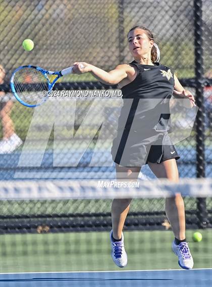 Thumbnail 2 in Mt. Vernon Invitational  photogallery.