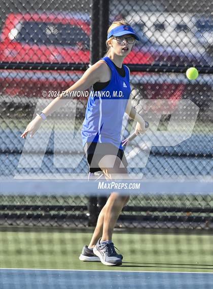 Thumbnail 1 in Mt. Vernon Invitational  photogallery.
