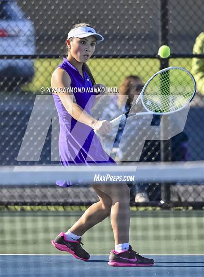 Thumbnail 2 in Mt. Vernon Invitational  photogallery.