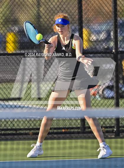 Thumbnail 3 in Mt. Vernon Invitational  photogallery.
