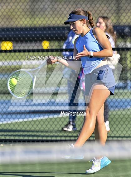 Thumbnail 2 in Mt. Vernon Invitational  photogallery.