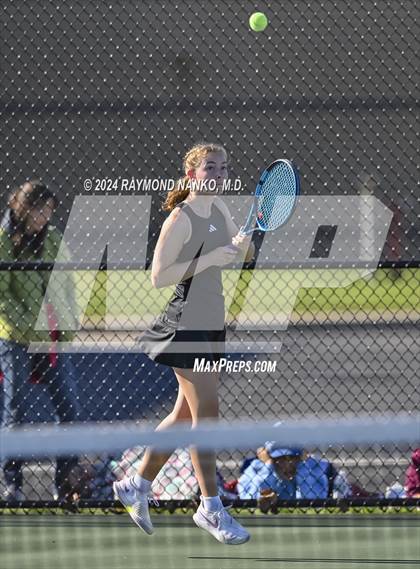 Thumbnail 1 in Mt. Vernon Invitational  photogallery.
