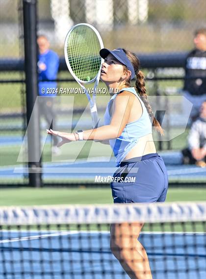 Thumbnail 2 in Mt. Vernon Invitational  photogallery.