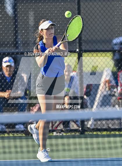 Thumbnail 2 in Mt. Vernon Invitational  photogallery.