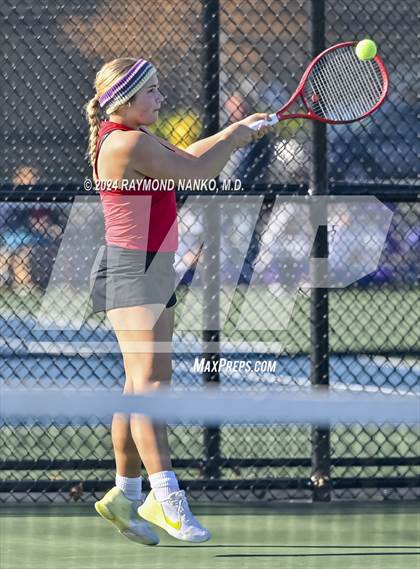 Thumbnail 2 in Mt. Vernon Invitational  photogallery.
