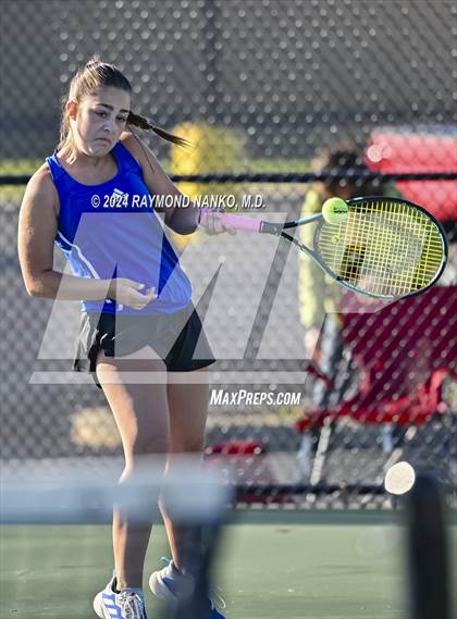 Thumbnail 3 in Mt. Vernon Invitational  photogallery.