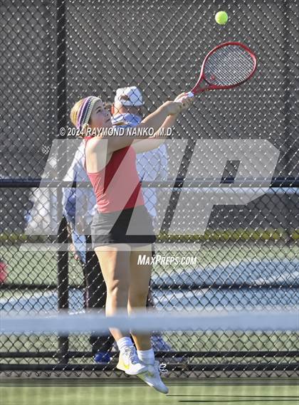 Thumbnail 2 in Mt. Vernon Invitational  photogallery.