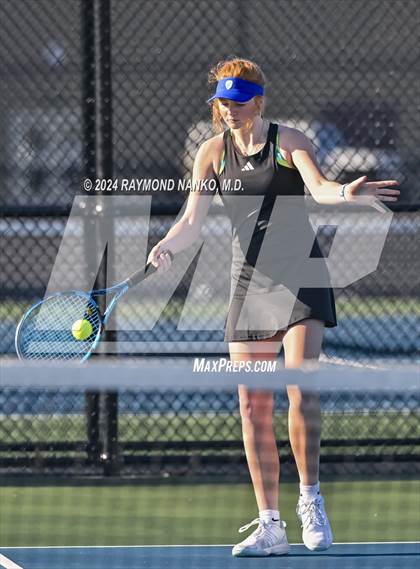Thumbnail 1 in Mt. Vernon Invitational  photogallery.
