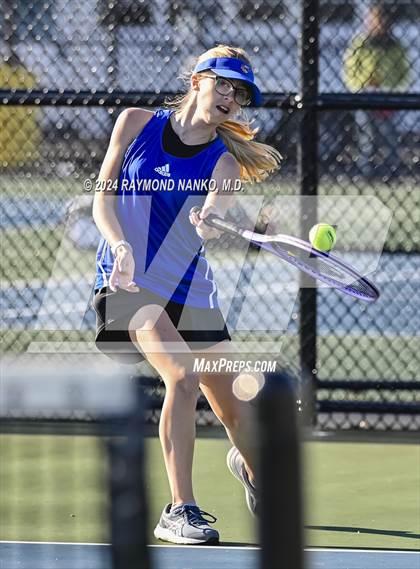 Thumbnail 1 in Mt. Vernon Invitational  photogallery.