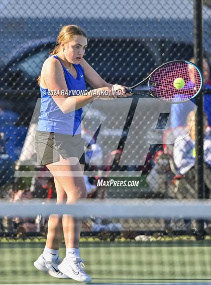 Thumbnail 2 in Mt. Vernon Invitational  photogallery.