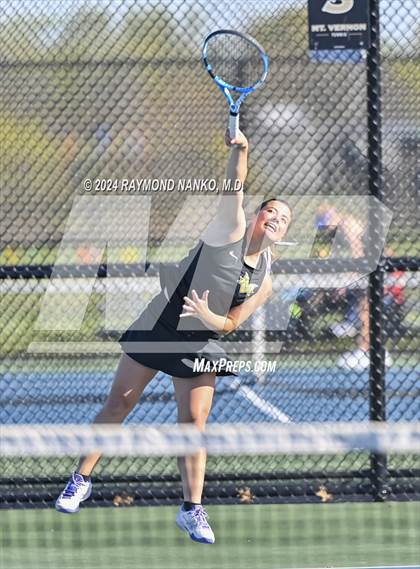 Thumbnail 3 in Mt. Vernon Invitational  photogallery.
