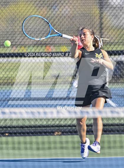 Thumbnail 2 in Mt. Vernon Invitational  photogallery.