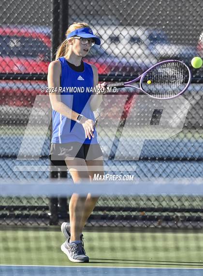 Thumbnail 2 in Mt. Vernon Invitational  photogallery.