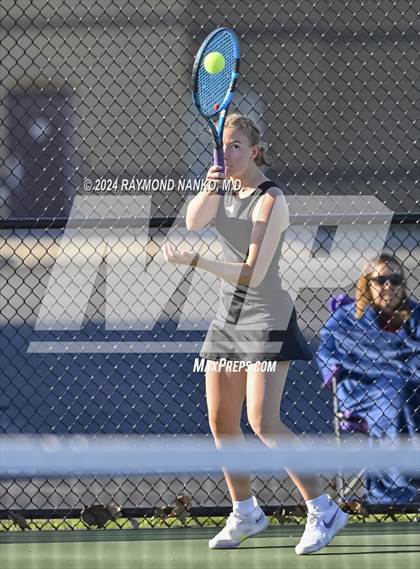 Thumbnail 2 in Mt. Vernon Invitational  photogallery.