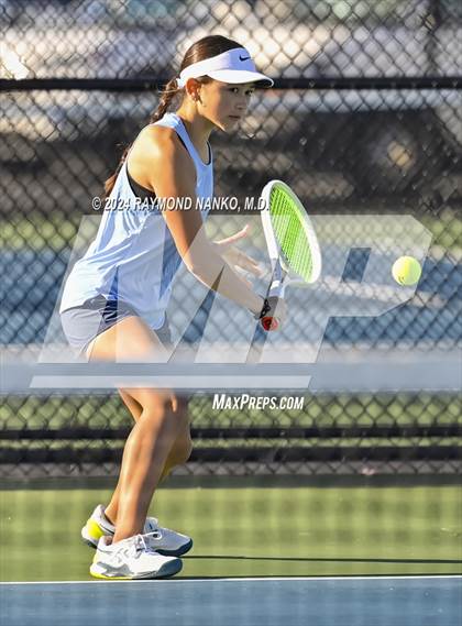 Thumbnail 1 in Mt. Vernon Invitational  photogallery.