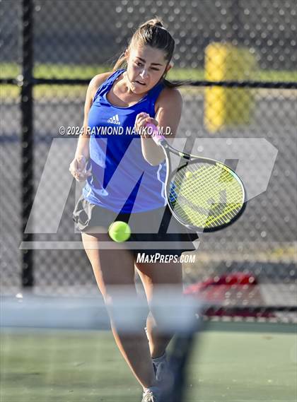 Thumbnail 2 in Mt. Vernon Invitational  photogallery.