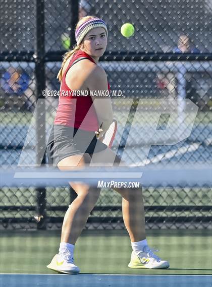 Thumbnail 3 in Mt. Vernon Invitational  photogallery.