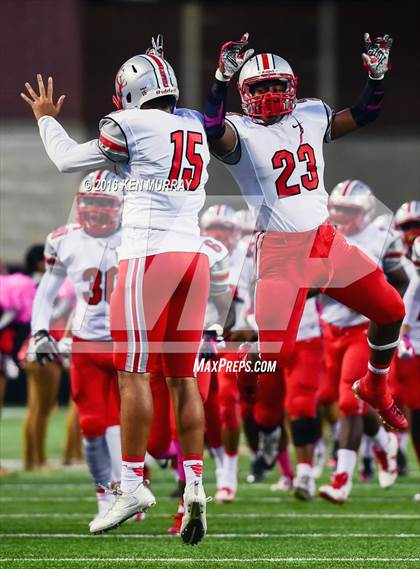 Thumbnail 3 in Langham Creek vs Cypress Lakes photogallery.