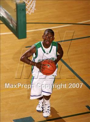 Thumbnail 3 in Cardinal Newman vs Green Valley (Torrey Pines Holiday Prep Classic) photogallery.