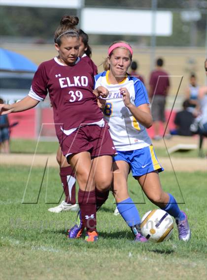 Thumbnail 3 in Elko vs. South Tahoe photogallery.