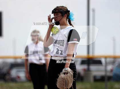 Thumbnail 3 in Hutchinson @ Eisenhower photogallery.