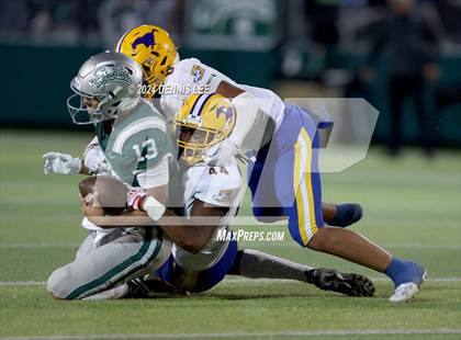 Thumbnail 2 in Grant @ De La Salle photogallery.