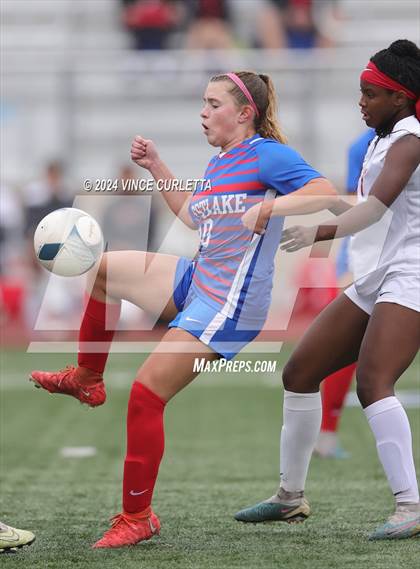 Thumbnail 2 in Westlake vs. Taft (UIL 6A Soccer Regional Finals) photogallery.