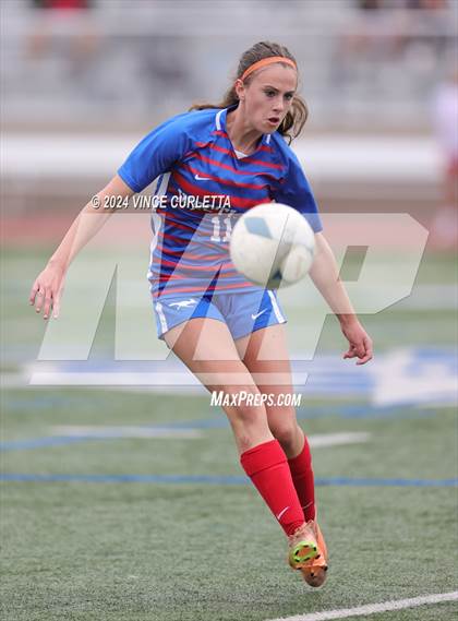 Thumbnail 3 in Westlake vs. Taft (UIL 6A Soccer Regional Finals) photogallery.
