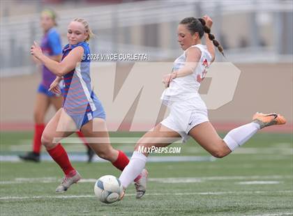 Thumbnail 2 in Westlake vs. Taft (UIL 6A Soccer Regional Finals) photogallery.