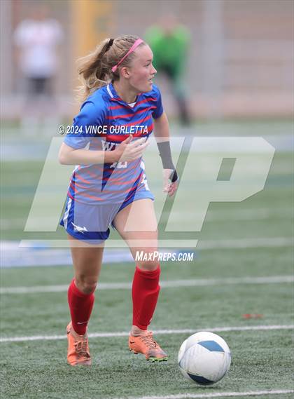 Thumbnail 2 in Westlake vs. Taft (UIL 6A Soccer Regional Finals) photogallery.