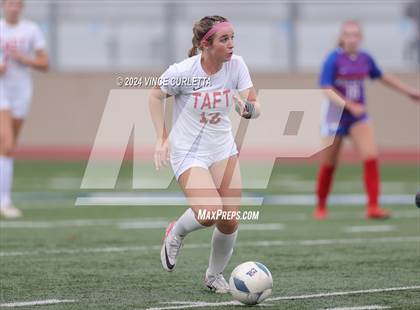 Thumbnail 2 in Westlake vs. Taft (UIL 6A Soccer Regional Finals) photogallery.