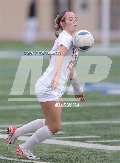 Thumbnail 2 in Westlake vs. Taft (UIL 6A Soccer Regional Finals) photogallery.
