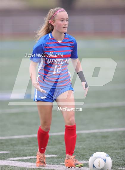 Thumbnail 1 in Westlake vs. Taft (UIL 6A Soccer Regional Finals) photogallery.