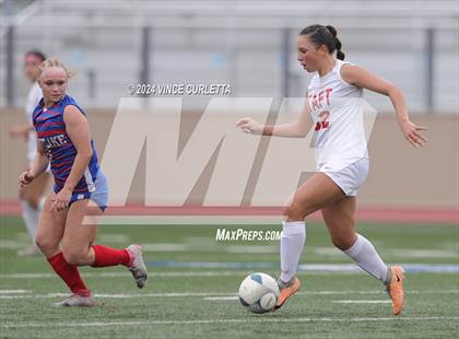 Thumbnail 3 in Westlake vs. Taft (UIL 6A Soccer Regional Finals) photogallery.