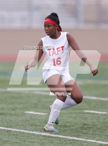 Thumbnail 3 in Westlake vs. Taft (UIL 6A Soccer Regional Finals) photogallery.