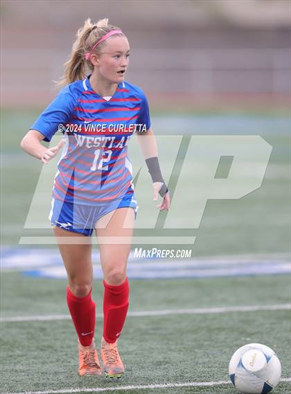 Thumbnail 3 in Westlake vs. Taft (UIL 6A Soccer Regional Finals) photogallery.