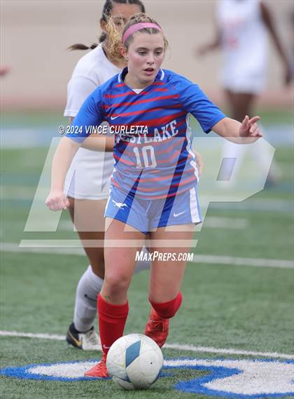Thumbnail 2 in Westlake vs. Taft (UIL 6A Soccer Regional Finals) photogallery.