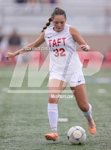 Thumbnail 1 in Westlake vs. Taft (UIL 6A Soccer Regional Finals) photogallery.