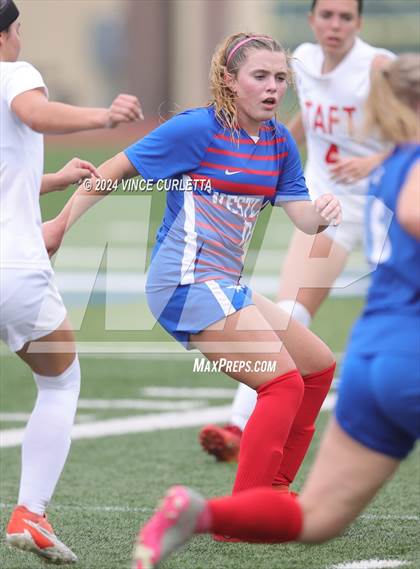 Thumbnail 2 in Westlake vs. Taft (UIL 6A Soccer Regional Finals) photogallery.