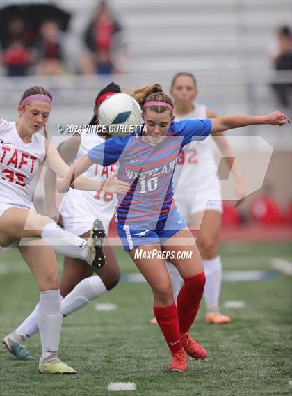 Thumbnail 1 in Westlake vs. Taft (UIL 6A Soccer Regional Finals) photogallery.
